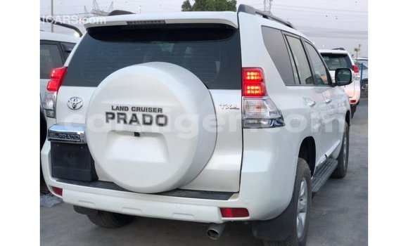 Sayi Imported Toyota Prado White Mota in Import - Dubai a Agadez Sayi Imported Toyota Prado White Mota in Import - Dubai a Agadez
