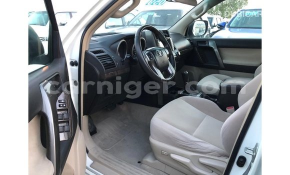 Sayi Imported Toyota Prado White Mota in Import - Dubai a Agadez Sayi Imported Toyota Prado White Mota in Import - Dubai a Agadez