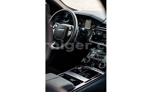 Sayi Imported Land Rover Range Rover Black Mota in Import - Dubai a Agadez Sayi Imported Land Rover Range Rover Black Mota in Import - Dubai a Agadez