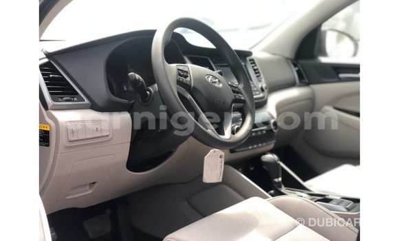 Sayi Imported Hyundai Tucson Black Mota in Import - Dubai a Agadez Sayi Imported Hyundai Tucson Black Mota in Import - Dubai a Agadez