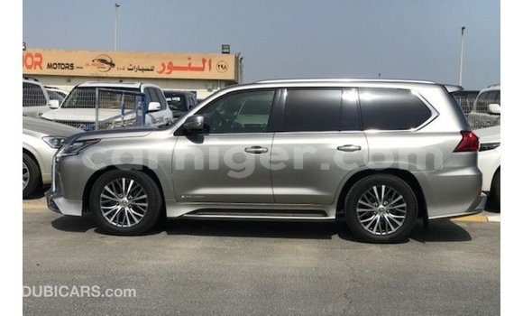 Acheter Import Voiture Lexus LX Autre à Import - Dubai, Agadez Acheter Import Voiture Lexus LX Autre à Import - Dubai, Agadez