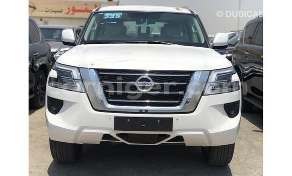 Acheter Import Voiture Nissan Patrol Blanc à Import - Dubai, Agadez Acheter Import Voiture Nissan Patrol Blanc à Import - Dubai, Agadez