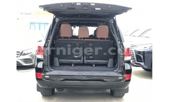 اشتري Imported Toyota Land Cruiser Black شاحنة في Import - Dubai في أغاديز اشتري Imported Toyota Land Cruiser Black شاحنة في Import - Dubai في أغاديز