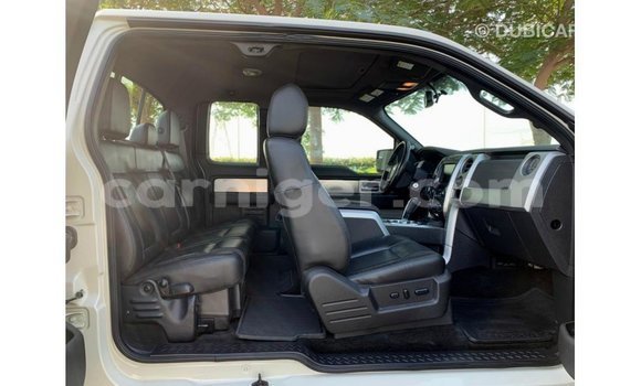 Sayi Imported Ford AEV AMBULANCE Beige Babbar mota in Import - Dubai a Agadez Sayi Imported Ford AEV AMBULANCE Beige Babbar mota in Import - Dubai a Agadez