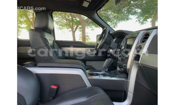 Sayi Imported Ford AEV AMBULANCE Beige Babbar mota in Import - Dubai a Agadez Sayi Imported Ford AEV AMBULANCE Beige Babbar mota in Import - Dubai a Agadez