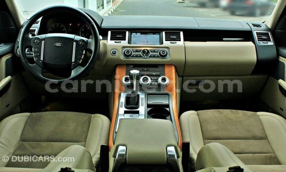 Sayi Imported Land Rover Range Rover Blue Mota in Import - Dubai a Agadez Sayi Imported Land Rover Range Rover Blue Mota in Import - Dubai a Agadez