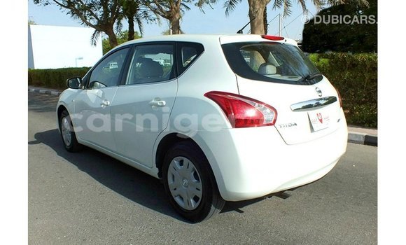 Sayi Imported Nissan Tiida White Mota in Import - Dubai a Agadez Sayi Imported Nissan Tiida White Mota in Import - Dubai a Agadez