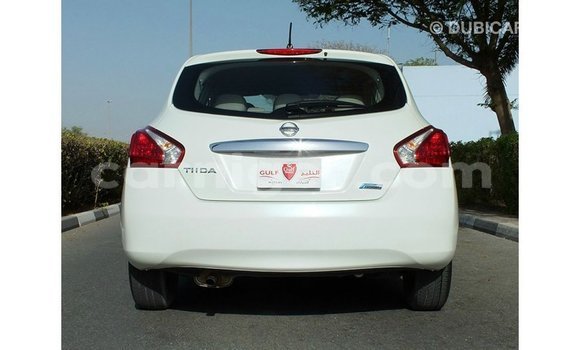 Sayi Imported Nissan Tiida White Mota in Import - Dubai a Agadez Sayi Imported Nissan Tiida White Mota in Import - Dubai a Agadez