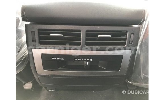 اشتري Imported Toyota Land Cruiser White شاحنة في Import - Dubai في أغاديز اشتري Imported Toyota Land Cruiser White شاحنة في Import - Dubai في أغاديز