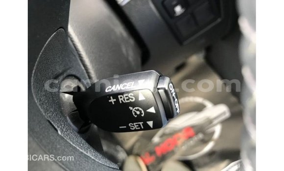 اشتري Imported Toyota Land Cruiser White شاحنة في Import - Dubai في أغاديز اشتري Imported Toyota Land Cruiser White شاحنة في Import - Dubai في أغاديز