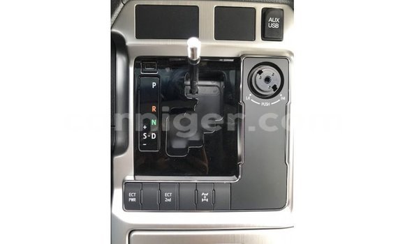 اشتري Imported Toyota Land Cruiser White شاحنة في Import - Dubai في أغاديز اشتري Imported Toyota Land Cruiser White شاحنة في Import - Dubai في أغاديز