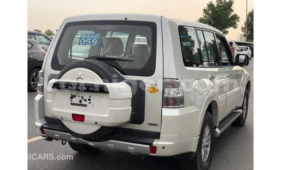 Buy Import Mitsubishi Pajero White Car in Import - Dubai in Agadez Buy Import Mitsubishi Pajero White Car in Import - Dubai in Agadez