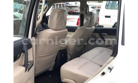 Buy Import Mitsubishi Pajero White Car in Import - Dubai in Agadez Buy Import Mitsubishi Pajero White Car in Import - Dubai in Agadez