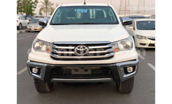 Buy Import Toyota Hilux White Car in Import - Dubai in Agadez Buy Import Toyota Hilux White Car in Import - Dubai in Agadez