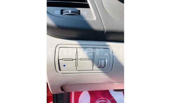 Sayi Imported Hyundai Accent Red Mota in Import - Dubai a Agadez Sayi Imported Hyundai Accent Red Mota in Import - Dubai a Agadez