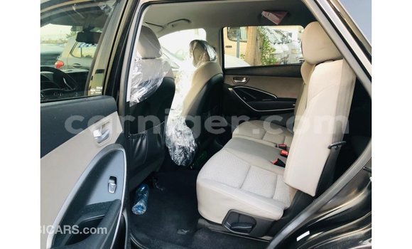 Sayi Imported Hyundai Santa Fe Black Mota in Import - Dubai a Agadez Sayi Imported Hyundai Santa Fe Black Mota in Import - Dubai a Agadez