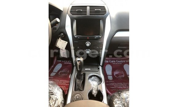 Sayi Imported Ford Explorer Blue Mota in Import - Dubai a Agadez Sayi Imported Ford Explorer Blue Mota in Import - Dubai a Agadez