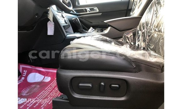 Sayi Imported Ford Explorer Blue Mota in Import - Dubai a Agadez Sayi Imported Ford Explorer Blue Mota in Import - Dubai a Agadez