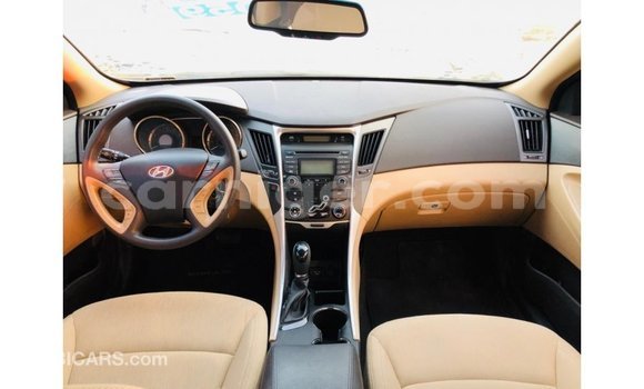 Sayi Imported Hyundai Sonata Red Mota in Import - Dubai a Agadez Sayi Imported Hyundai Sonata Red Mota in Import - Dubai a Agadez