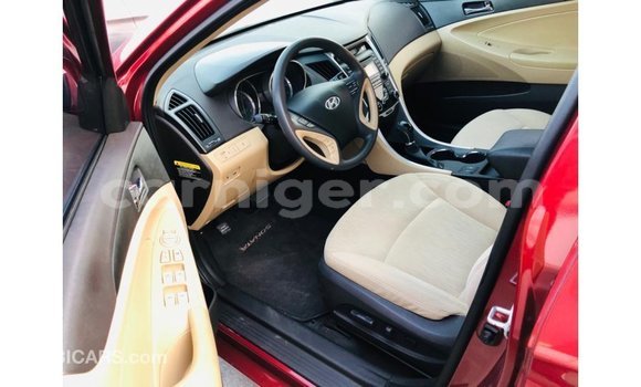 Sayi Imported Hyundai Sonata Red Mota in Import - Dubai a Agadez Sayi Imported Hyundai Sonata Red Mota in Import - Dubai a Agadez