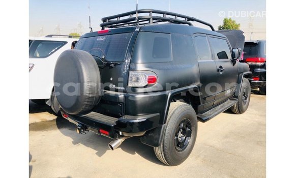 Sayi Imported Toyota FJ Cruiser Black Mota in Import - Dubai a Agadez Sayi Imported Toyota FJ Cruiser Black Mota in Import - Dubai a Agadez