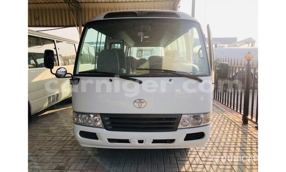 اشتري Imported Toyota Coaster White سيارة في Import - Dubai في أغاديز اشتري Imported Toyota Coaster White سيارة في Import - Dubai في أغاديز