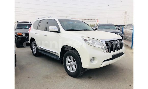 Sayi Imported Toyota Prado White Mota in Import - Dubai a Agadez Sayi Imported Toyota Prado White Mota in Import - Dubai a Agadez