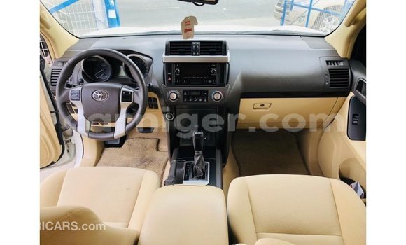 Sayi Imported Toyota Prado White Mota in Import - Dubai a Agadez Sayi Imported Toyota Prado White Mota in Import - Dubai a Agadez