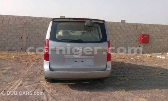 Buy Import Hyundai Chorus Brown Truck in Import - Dubai in Agadez Buy Import Hyundai Chorus Brown Truck in Import - Dubai in Agadez