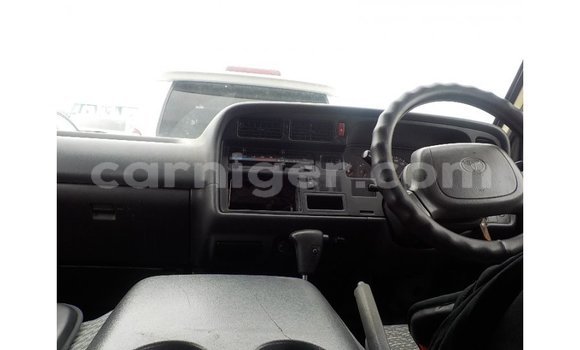 Buy Import Toyota Hiace White Car in Import - Dubai in Agadez Buy Import Toyota Hiace White Car in Import - Dubai in Agadez