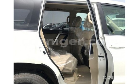 Sayi Imported Toyota Prado White Mota in Import - Dubai a Agadez Sayi Imported Toyota Prado White Mota in Import - Dubai a Agadez