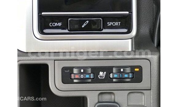 Sayi Imported Toyota Prado White Mota in Import - Dubai a Agadez Sayi Imported Toyota Prado White Mota in Import - Dubai a Agadez