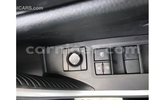 Acheter Import Utilitaire Toyota Ade Blanc à Import - Dubai, Agadez Acheter Import Utilitaire Toyota Ade Blanc à Import - Dubai, Agadez