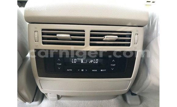 اشتري Imported Toyota Land Cruiser White شاحنة في Import - Dubai في أغاديز اشتري Imported Toyota Land Cruiser White شاحنة في Import - Dubai في أغاديز