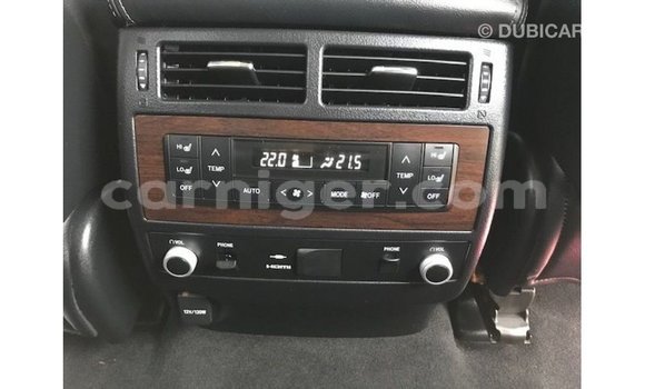 اشتري Imported Toyota Land Cruiser White شاحنة في Import - Dubai في أغاديز اشتري Imported Toyota Land Cruiser White شاحنة في Import - Dubai في أغاديز