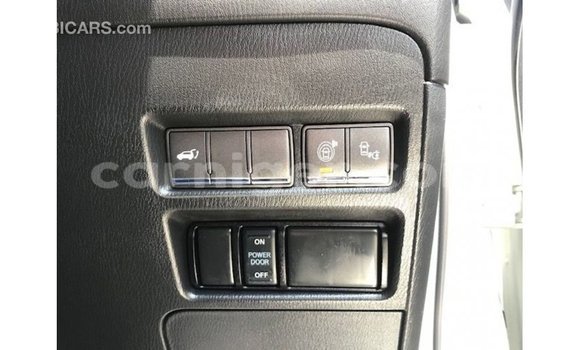 Sayi Imported Infiniti Q White Mota in Import - Dubai a Agadez Sayi Imported Infiniti Q White Mota in Import - Dubai a Agadez