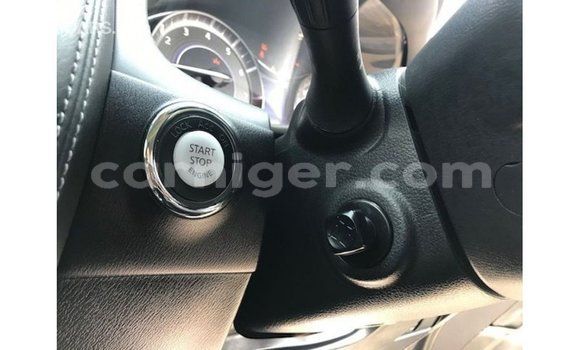 Sayi Imported Infiniti Q White Mota in Import - Dubai a Agadez Sayi Imported Infiniti Q White Mota in Import - Dubai a Agadez