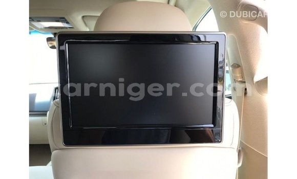 اشتري Imported Toyota Land Cruiser White شاحنة في Import - Dubai في أغاديز اشتري Imported Toyota Land Cruiser White شاحنة في Import - Dubai في أغاديز