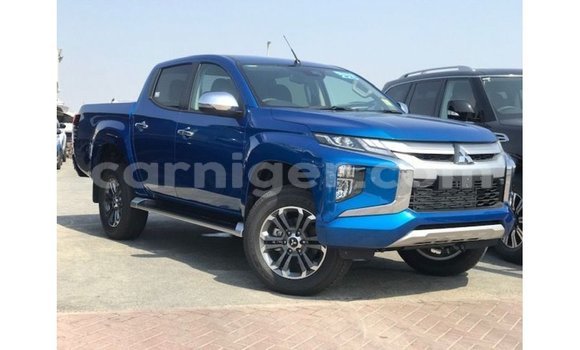 اشتري Imported Mitsubishi i Blue سيارة في Import - Dubai في أغاديز