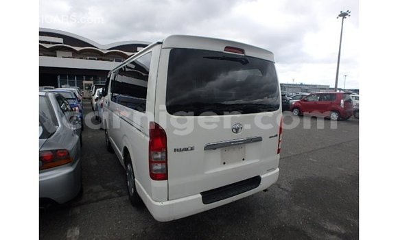 Buy Import Toyota Hiace White Car in Import - Dubai in Agadez Buy Import Toyota Hiace White Car in Import - Dubai in Agadez