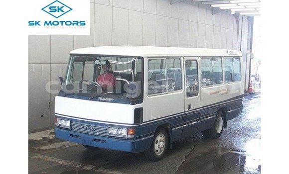 Buy Import Toyota Coaster White Car in Import - Dubai in Agadez Buy Import Toyota Coaster White Car in Import - Dubai in Agadez