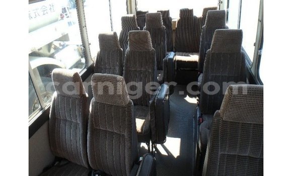 Buy Import Toyota Coaster White Car in Import - Dubai in Agadez Buy Import Toyota Coaster White Car in Import - Dubai in Agadez