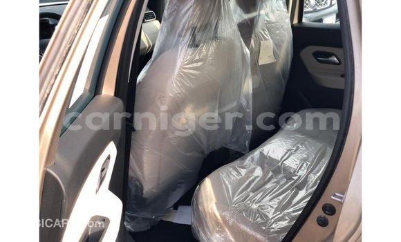 Sayi Imported Renault Duster Beige Mota in Import - Dubai a Agadez Sayi Imported Renault Duster Beige Mota in Import - Dubai a Agadez