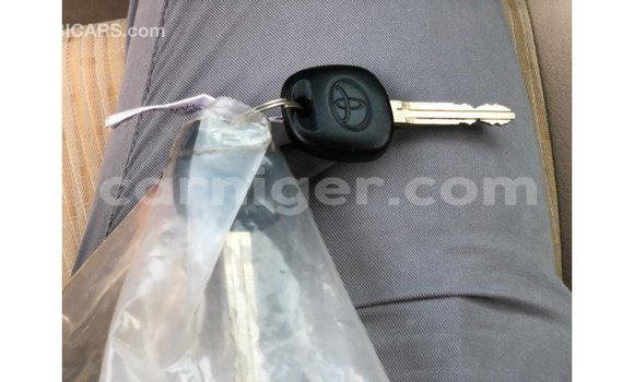 Sayi Imported Toyota DA White Babbar mota in Import - Dubai a Agadez Sayi Imported Toyota DA White Babbar mota in Import - Dubai a Agadez