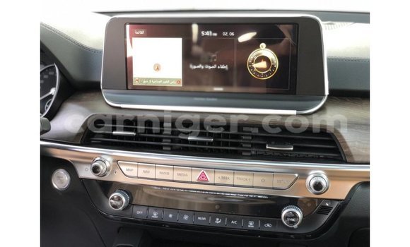 Sayi Imported Kia Carens White Mota in Import - Dubai a Agadez Sayi Imported Kia Carens White Mota in Import - Dubai a Agadez