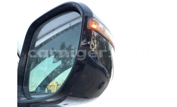 Sayi Imported Kia Carens White Mota in Import - Dubai a Agadez Sayi Imported Kia Carens White Mota in Import - Dubai a Agadez