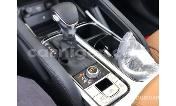 Sayi Imported Kia Carens White Mota in Import - Dubai a Agadez Sayi Imported Kia Carens White Mota in Import - Dubai a Agadez