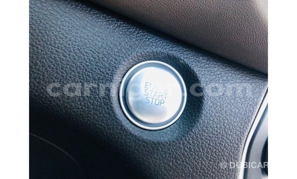 Sayi Imported Hyundai Santa Fe White Mota in Import - Dubai a Agadez Sayi Imported Hyundai Santa Fe White Mota in Import - Dubai a Agadez