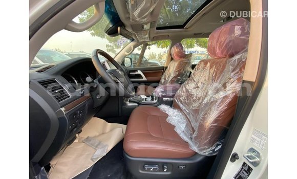 اشتري Imported Toyota Land Cruiser White شاحنة في Import - Dubai في أغاديز اشتري Imported Toyota Land Cruiser White شاحنة في Import - Dubai في أغاديز
