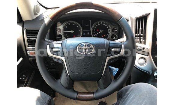 اشتري Imported Toyota Land Cruiser Black شاحنة في Import - Dubai في أغاديز اشتري Imported Toyota Land Cruiser Black شاحنة في Import - Dubai في أغاديز